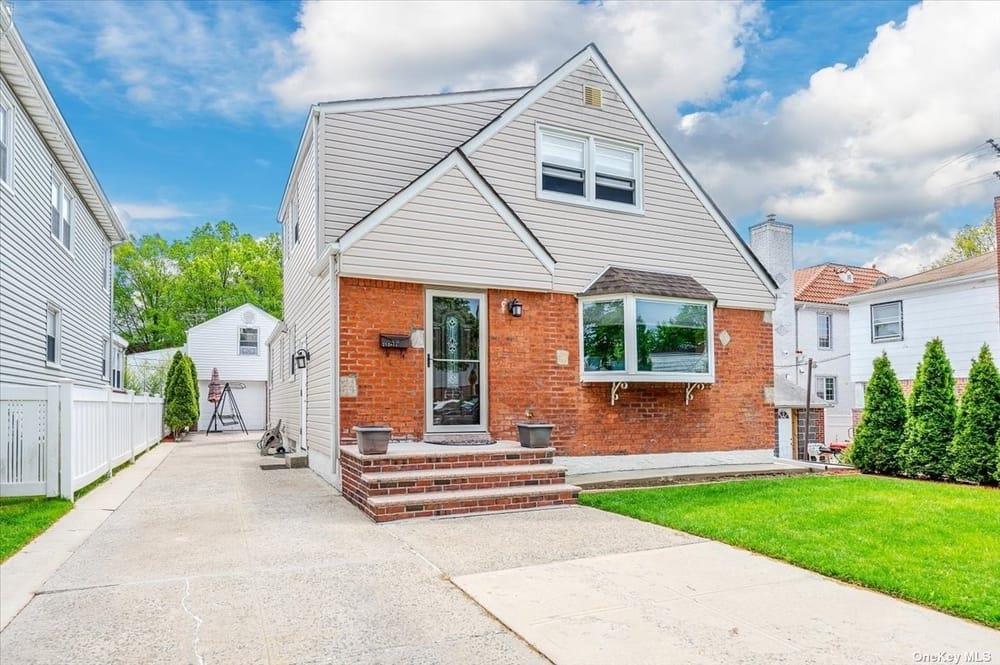 Property for Sale at 82nd Road Rd, Bellerose, Queens, NY - Bedrooms: 4 
Bathrooms: 3 
Rooms: 9  - $925,000