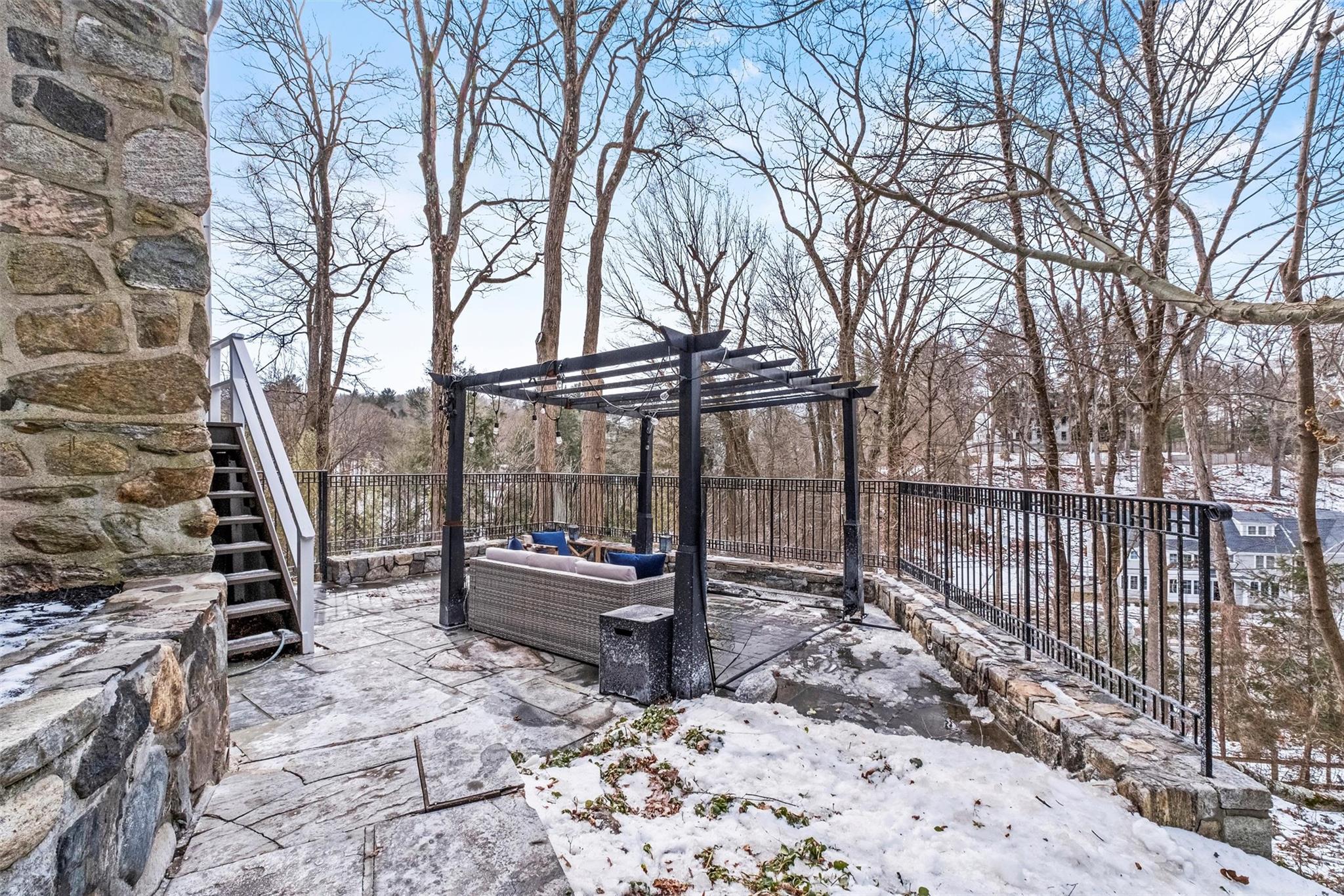 12 Spring Lane, Chappaqua, New York image 36