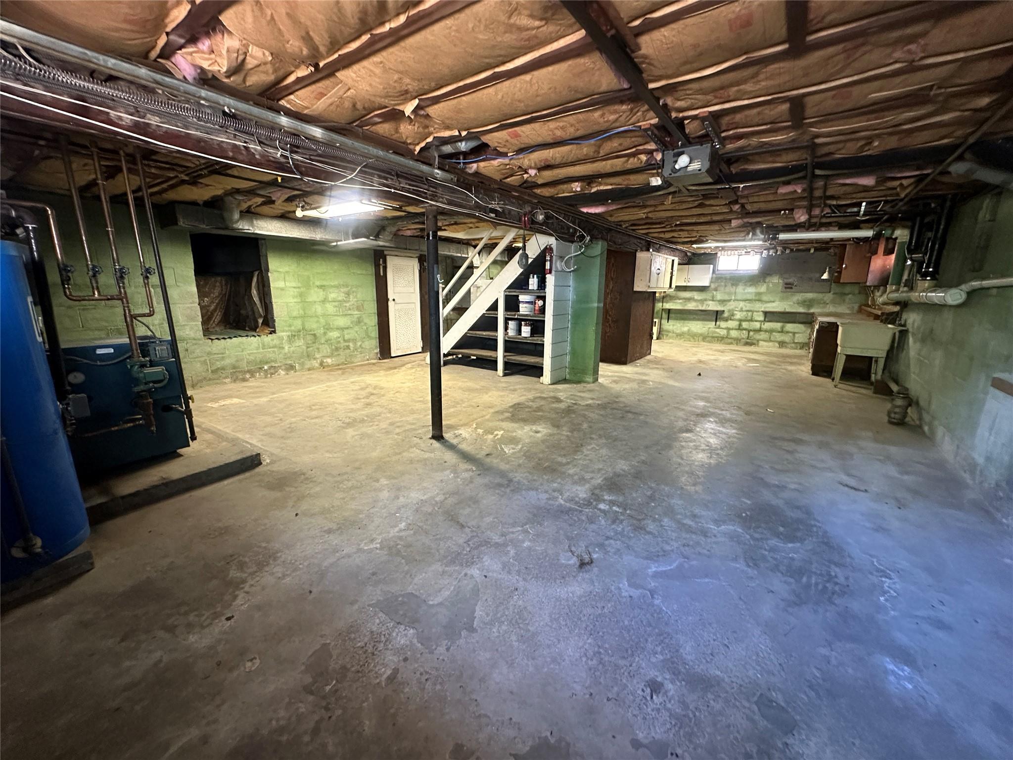 8 Van Siclen Drive, Poughkeepsie, New York image 32