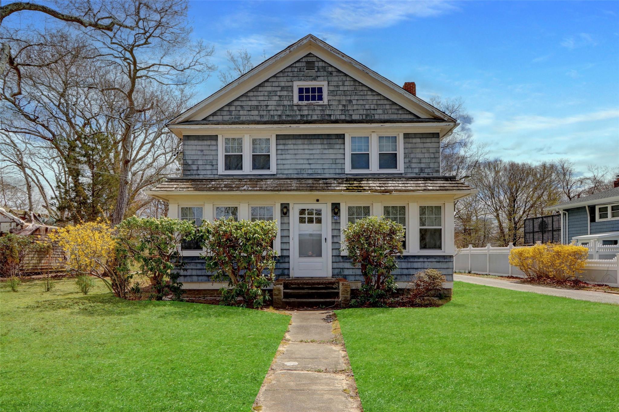 40 Argonne Road, Hampton Bays, New York image 1