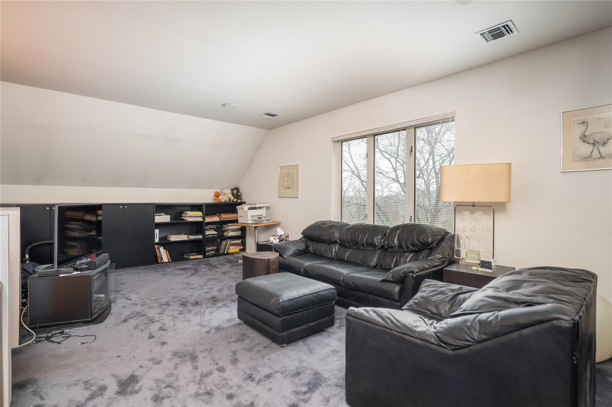 9 Verity Lane, Roslyn, New York image 19