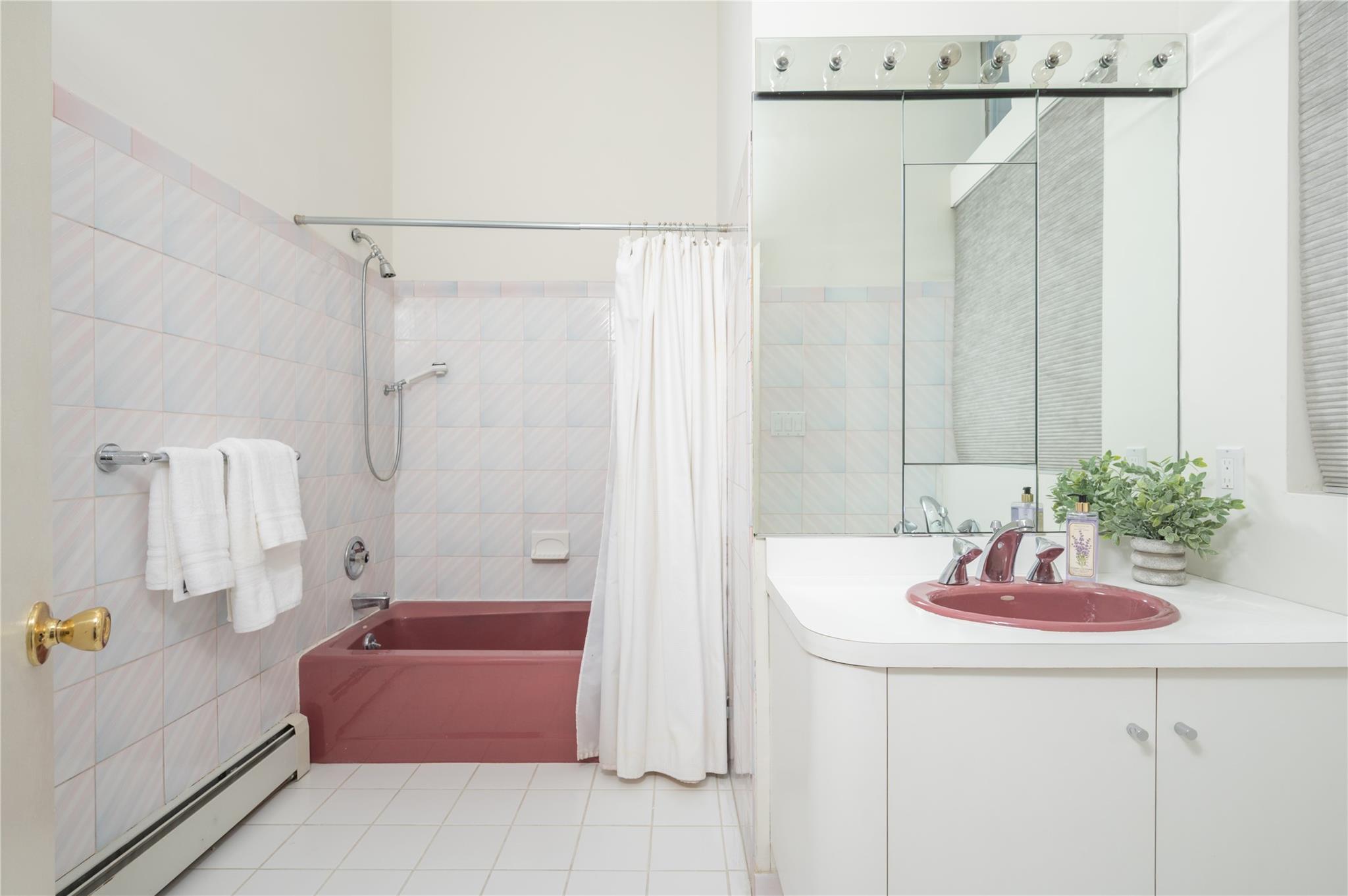 9 Verity Lane, Roslyn, New York image 17