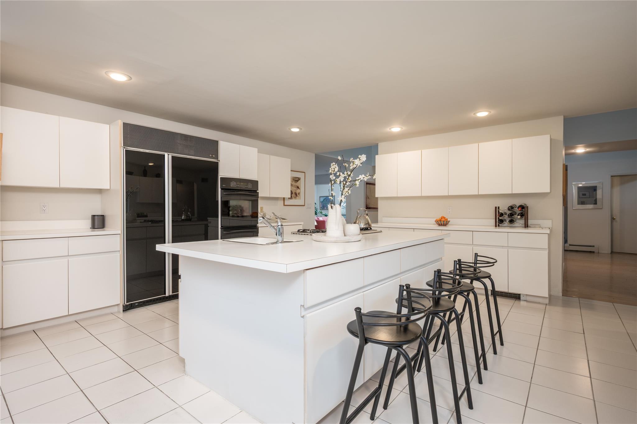 9 Verity Lane, Roslyn, New York image 11
