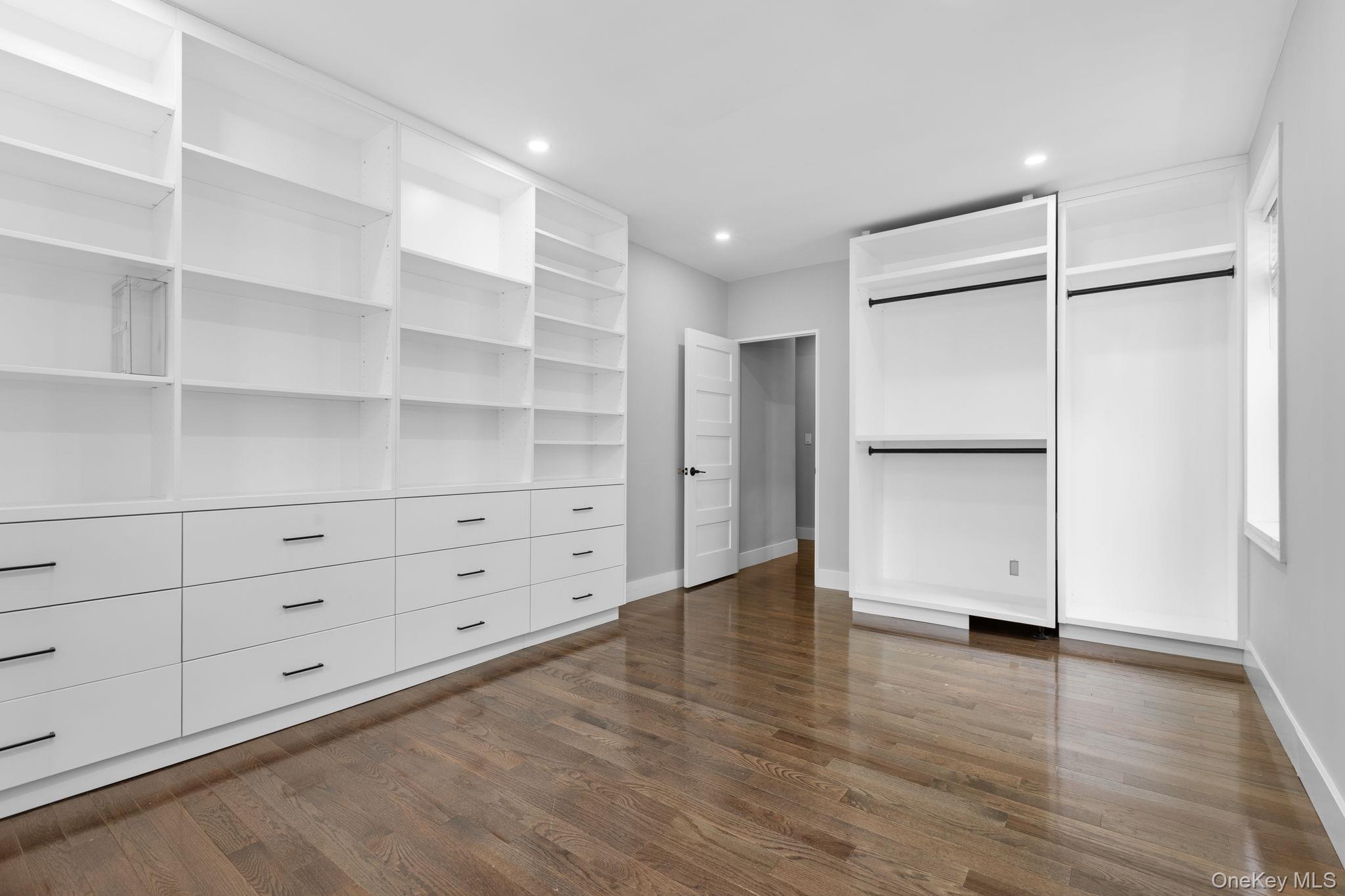 325 Main Street 4D