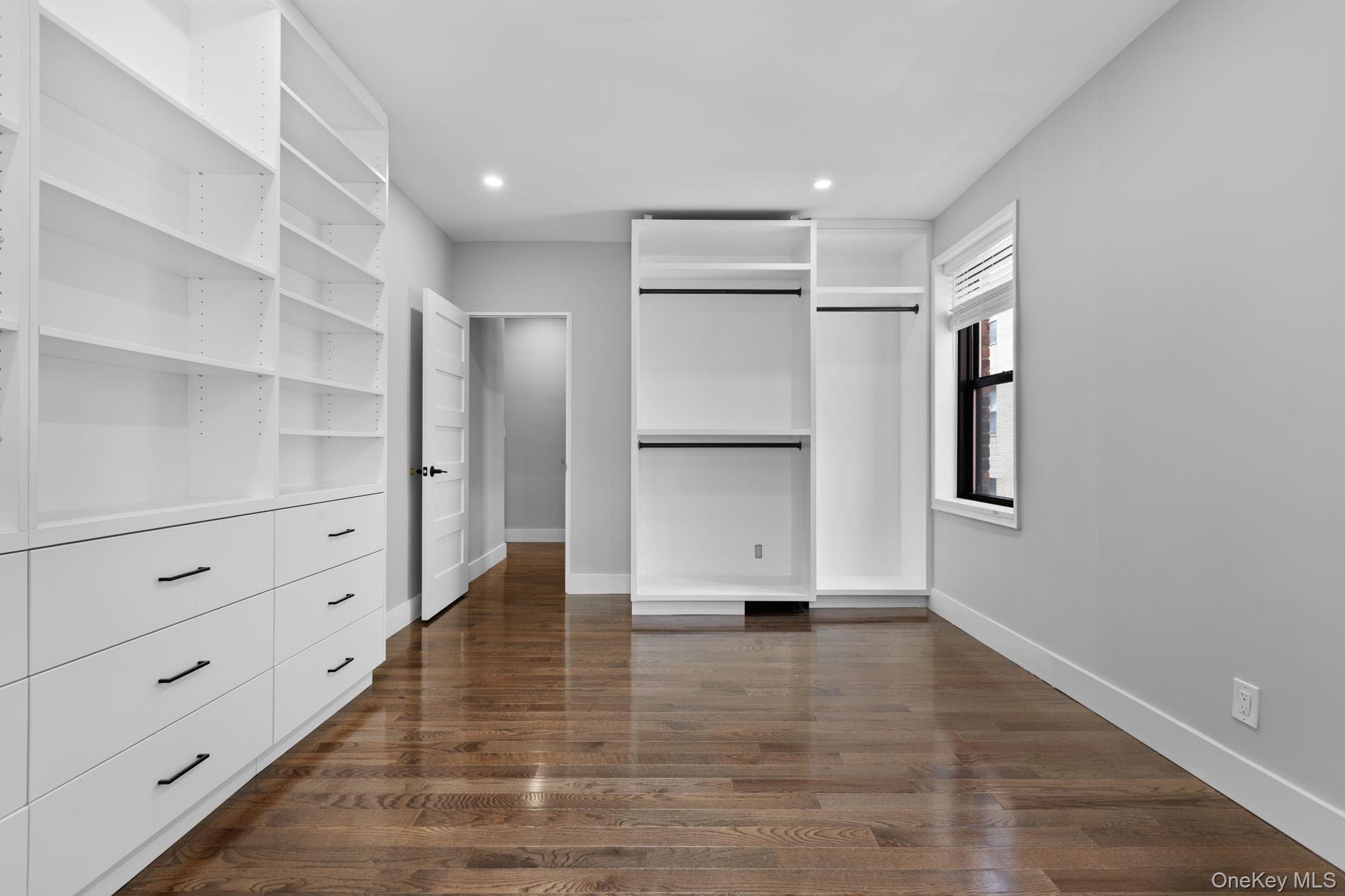 325 Main Street 4D
