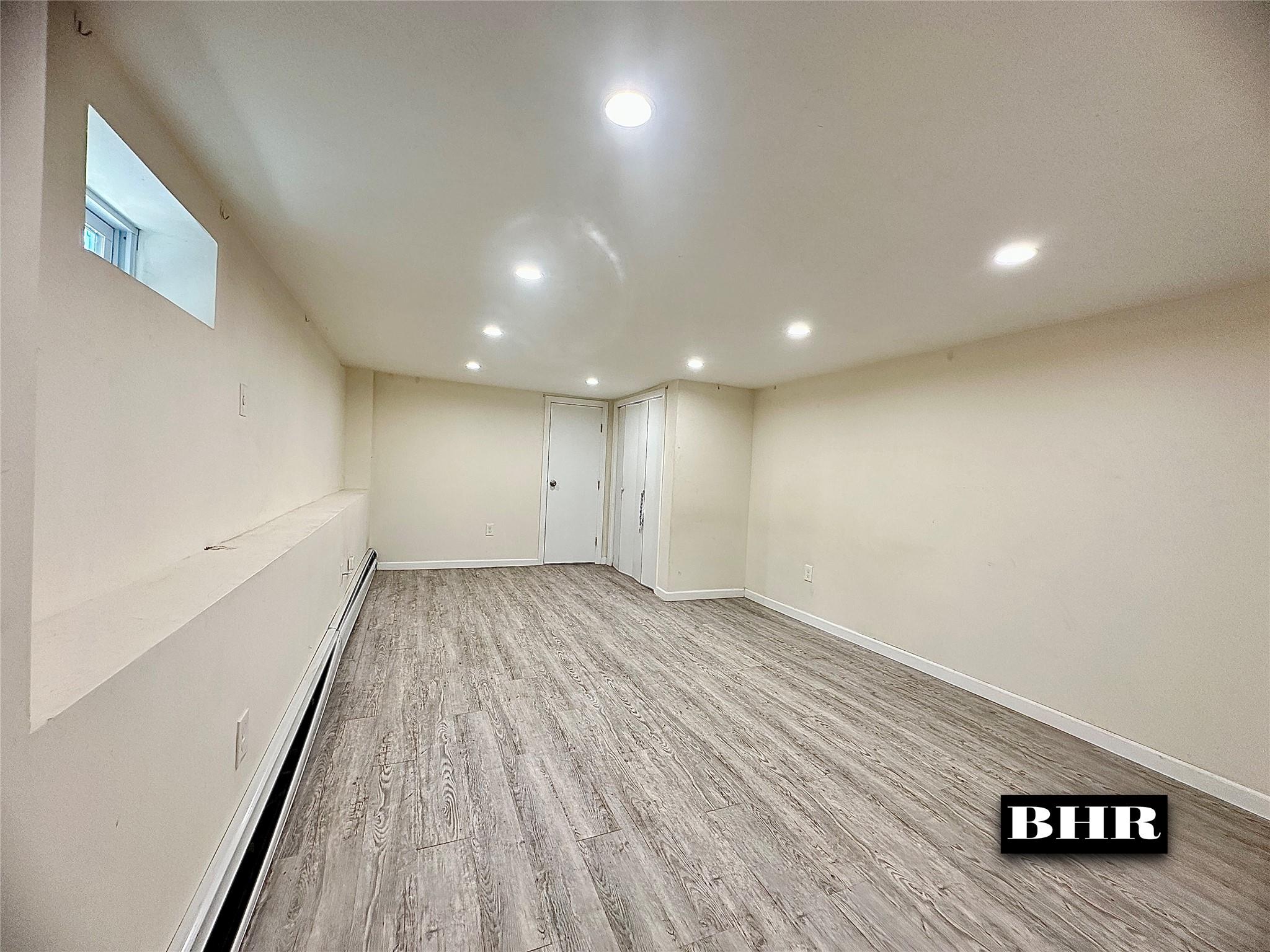16 Aster Court, Brooklyn, New York image 11