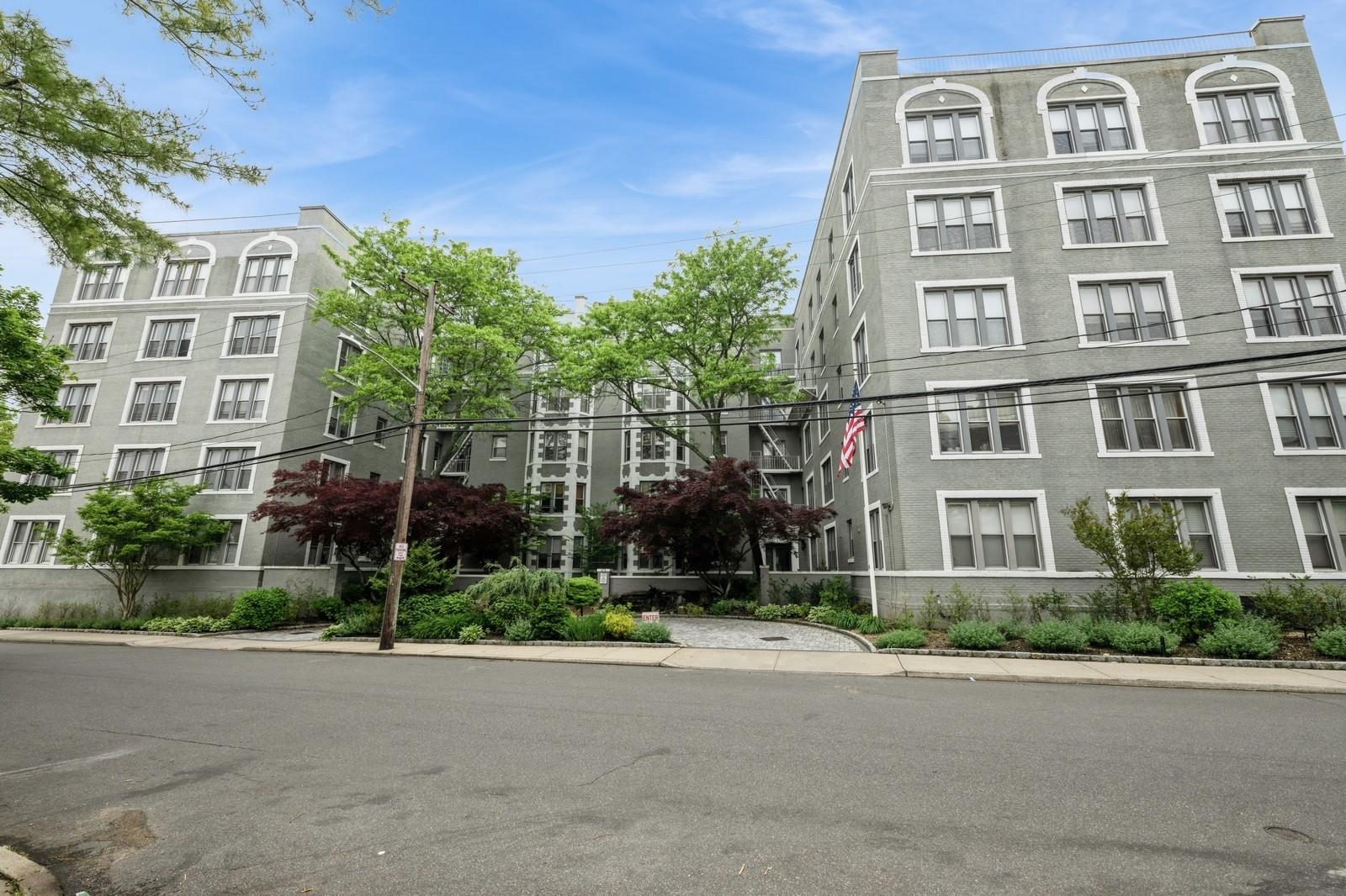 1175 E Broadway #2J, Hewlett, New York image 25