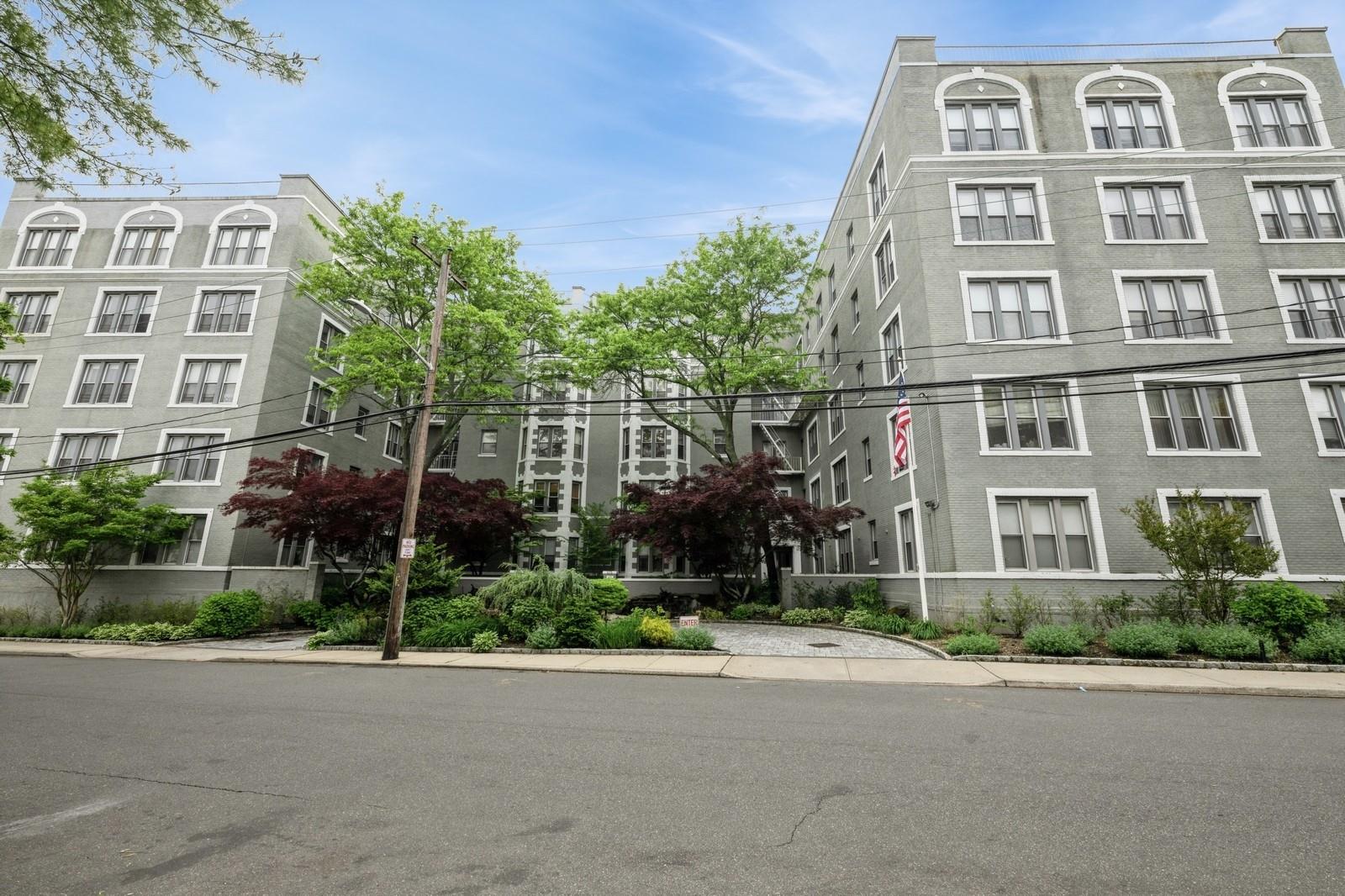 1175 E Broadway #2J, Hewlett, New York image 23