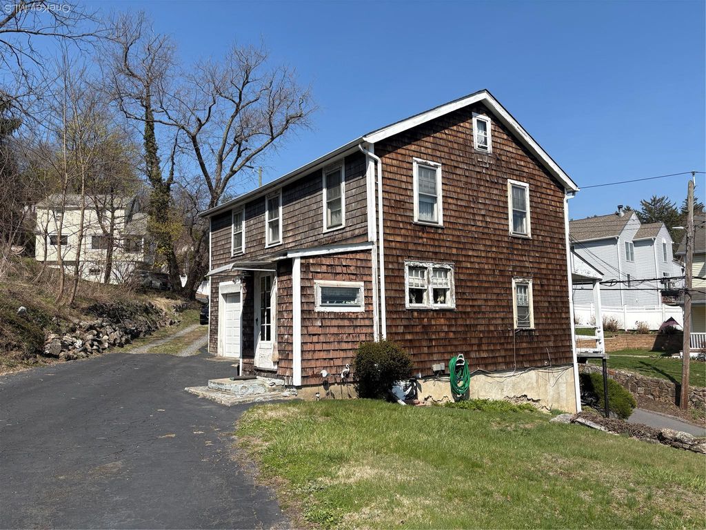 Photo of 77 Cleveland Street, Valhalla, NY 10595 (MLS # 984874)