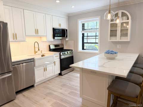 Homes For Sale - 1271 California Road #D-3<br/> Eastchester, NY 10709