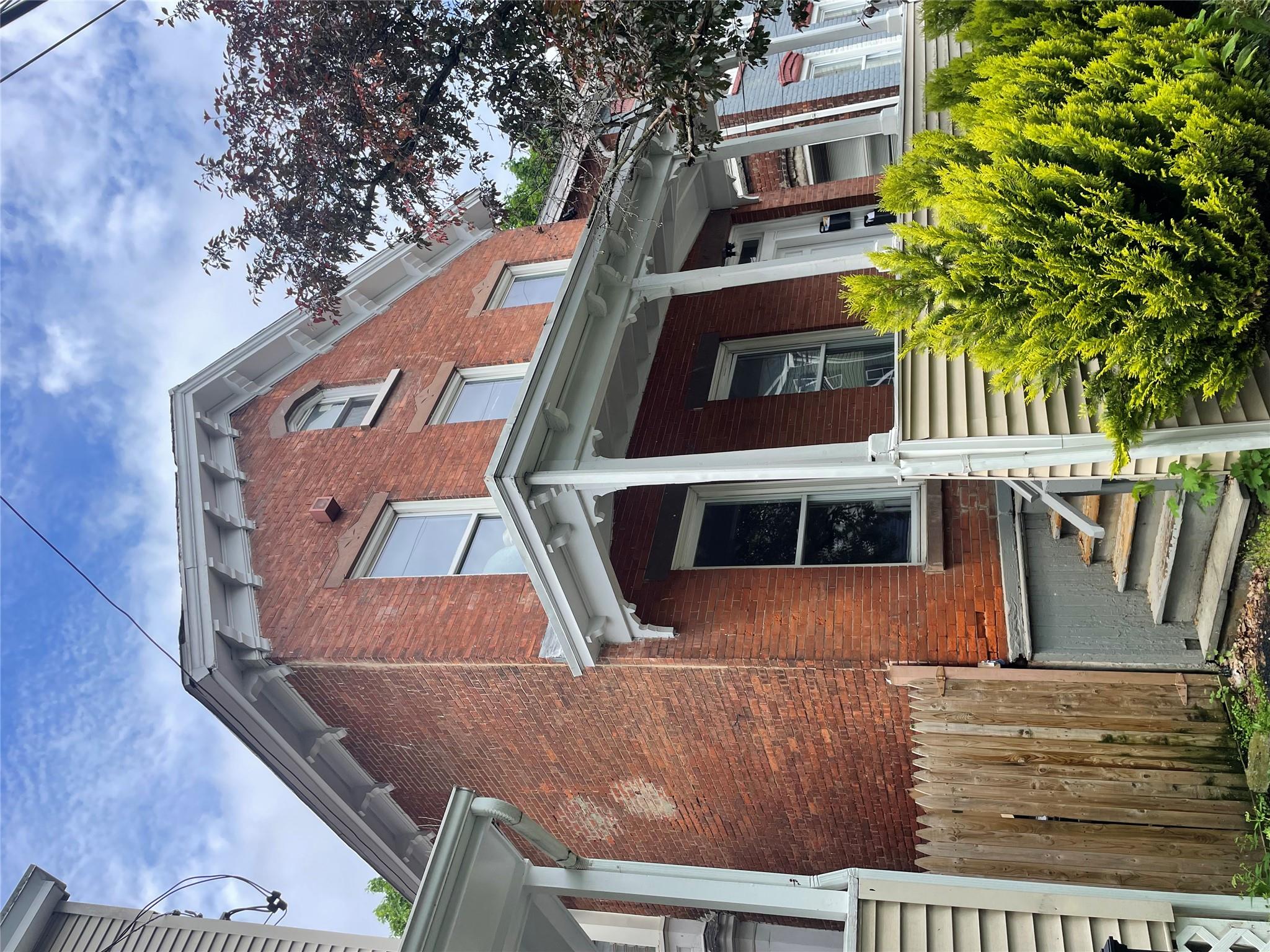 Conklin Street St 1, Poughkeepsie, New York - 2 Bedrooms  
1 Bathrooms  
5 Rooms - 