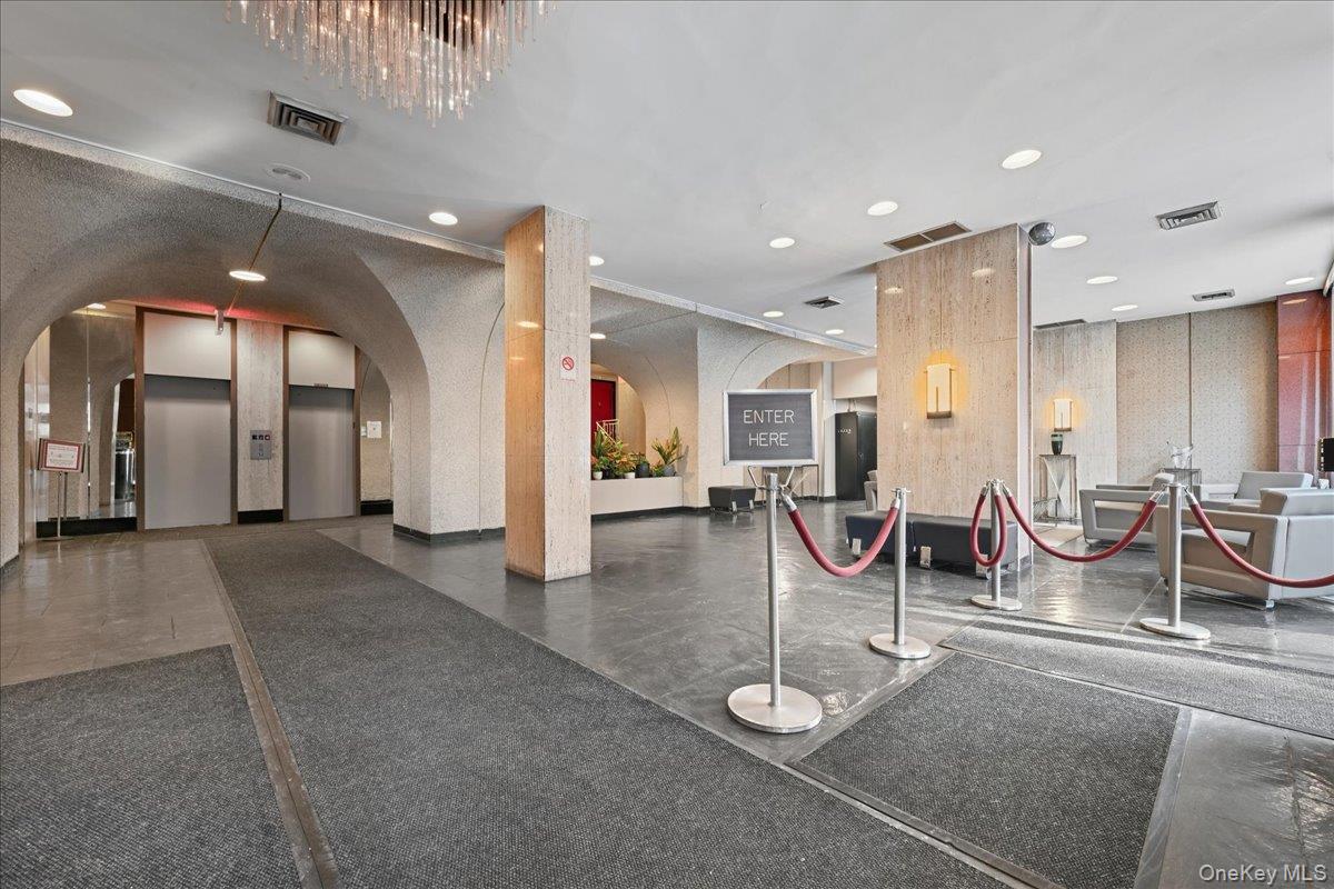 175-20 Wexford Terrace 14U