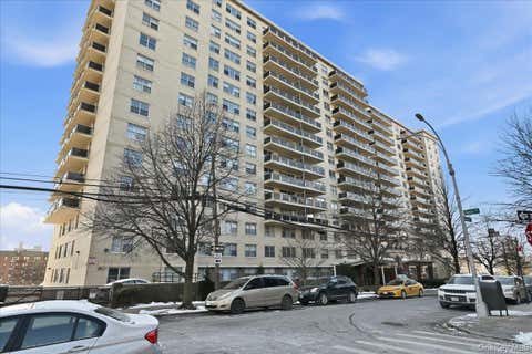 Photo for 175-20 Wexford Terrace 14U