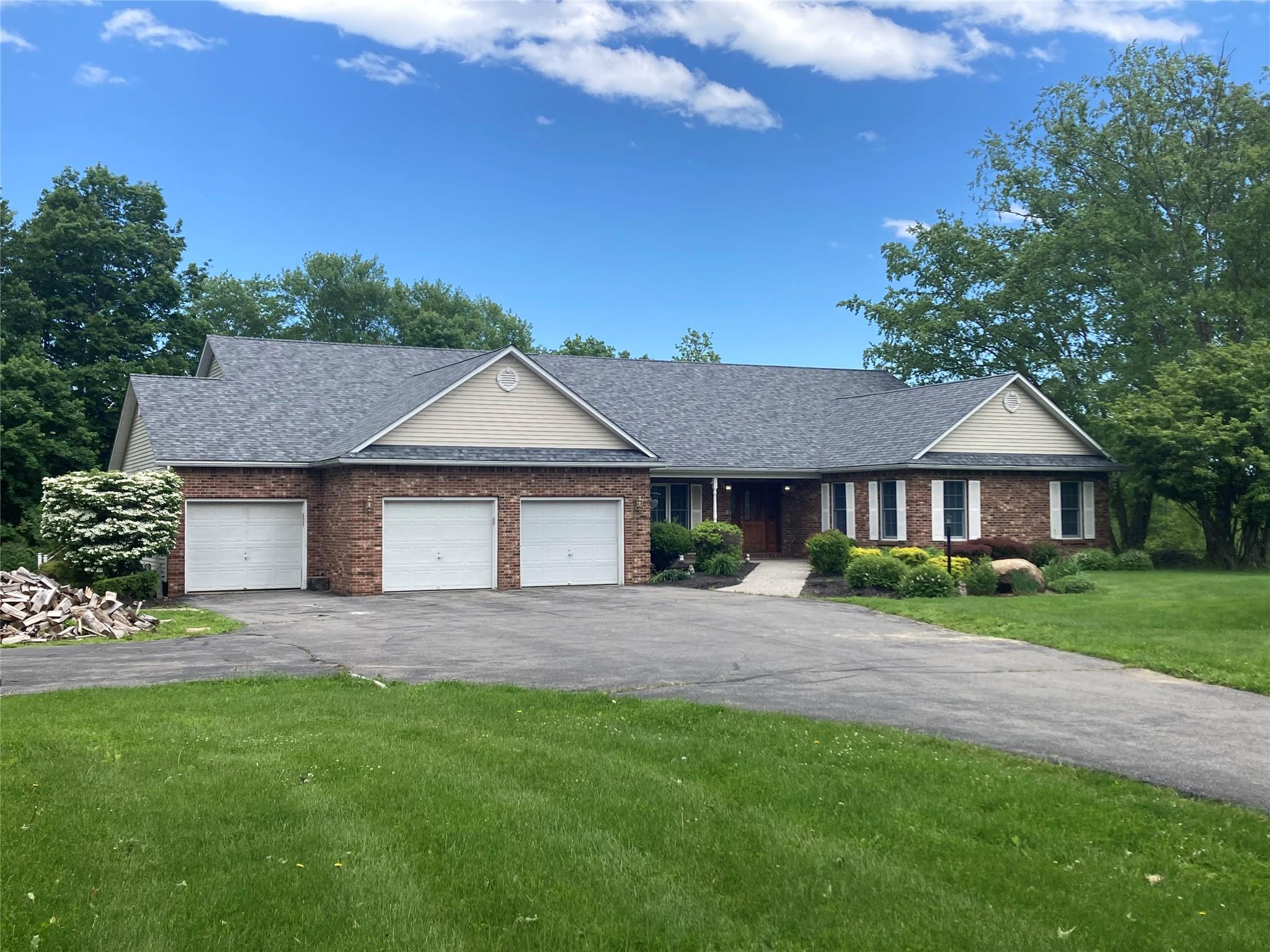 95 Heritage Ln Ln, Montgomery, New York image 1