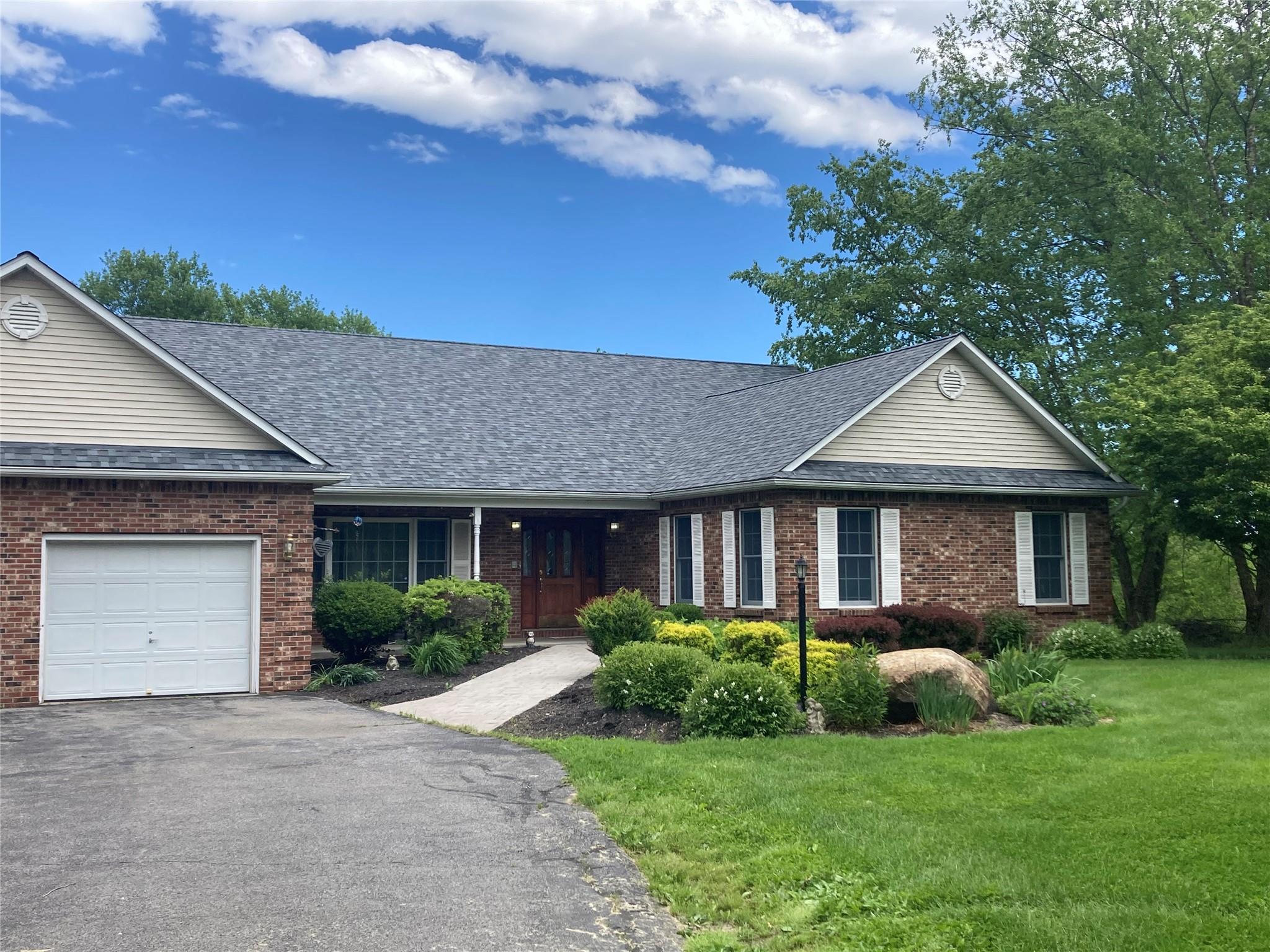 95 Heritage Ln Ln, Montgomery, New York image 3