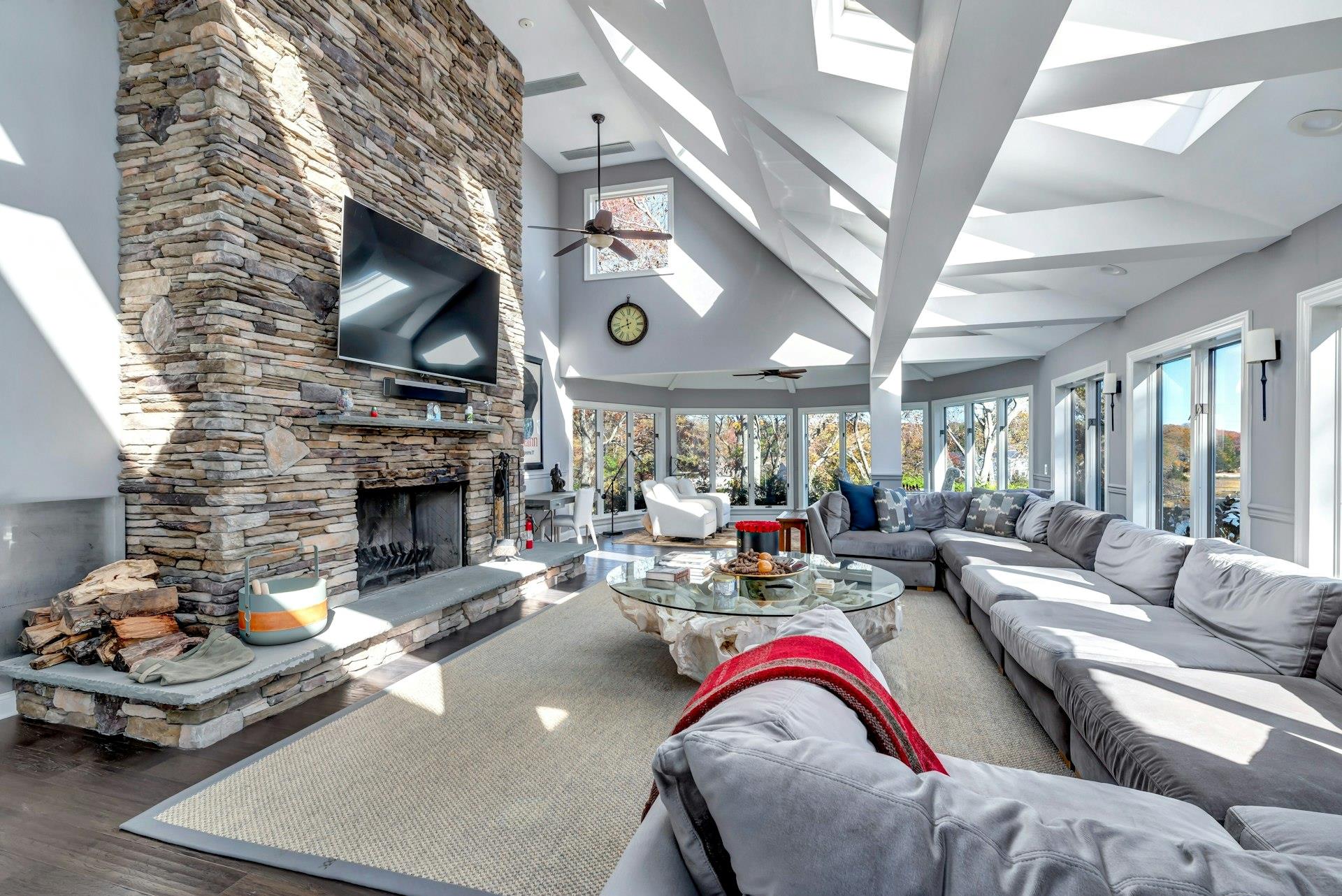 3200 Cox Neck Road, Mattituck, New York image 18