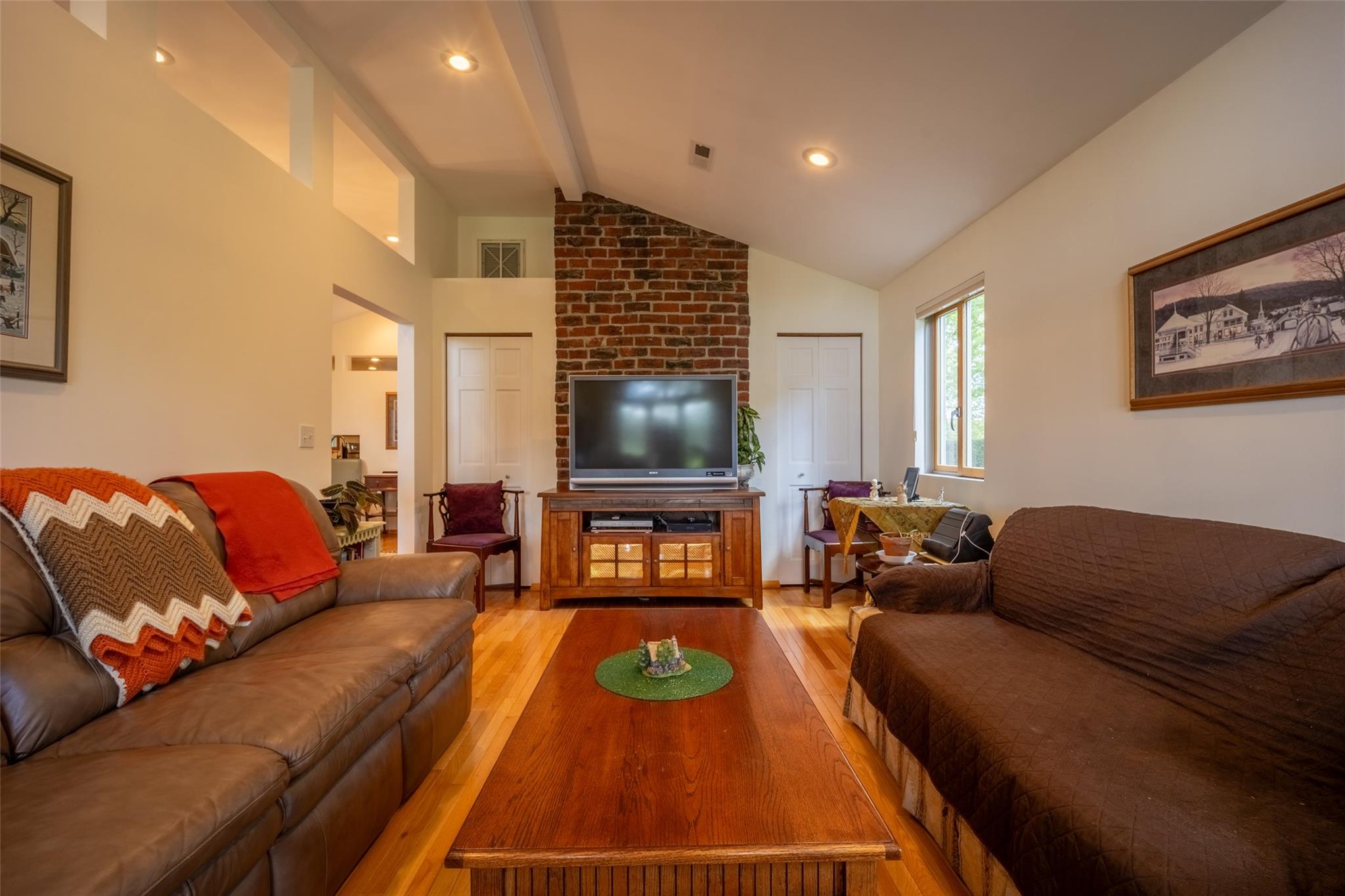 267 Smith Road, Pleasant Valley, New York image 13