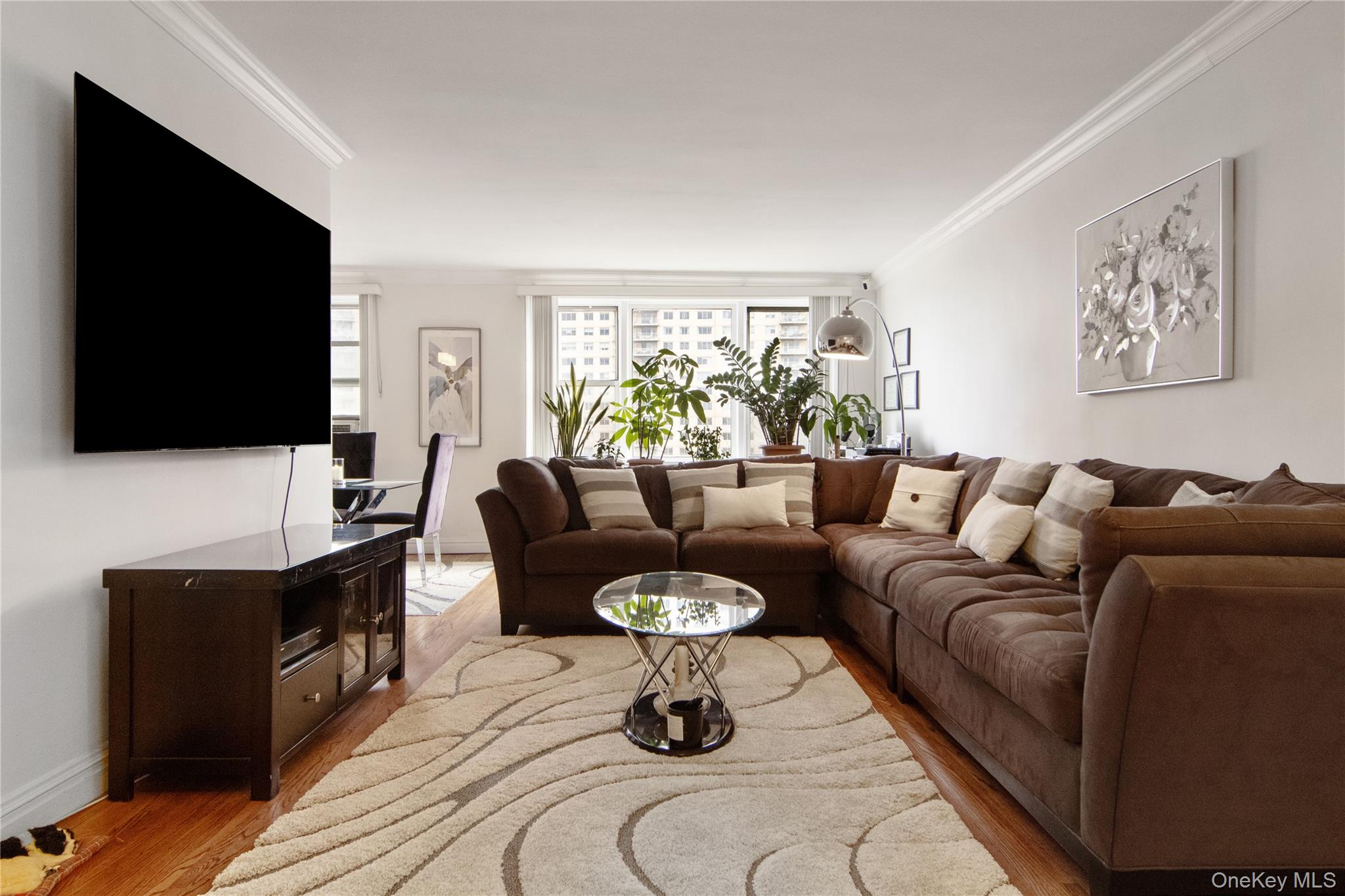 609 Kappock Street 8G