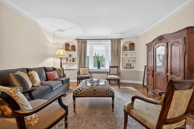 24 Hamilton Place F-1