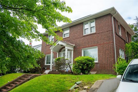 42-32 204th Street Bayside NY 11361