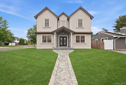 2 Griffin Lane Syosset NY 11791