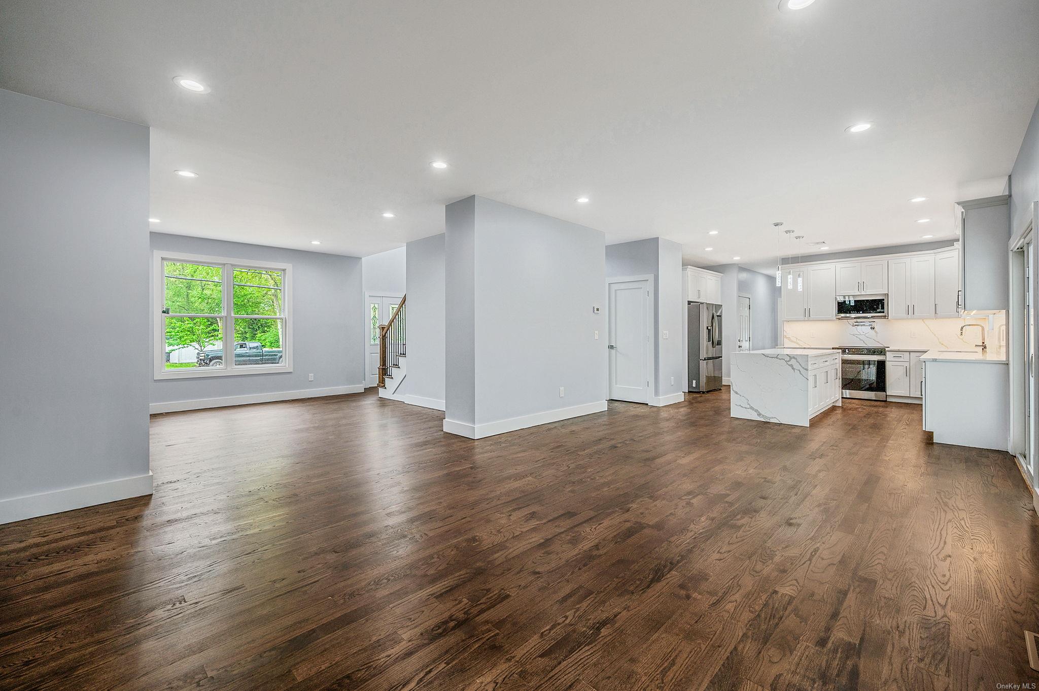 146 Walter Avenue, Hauppauge, New York image 9