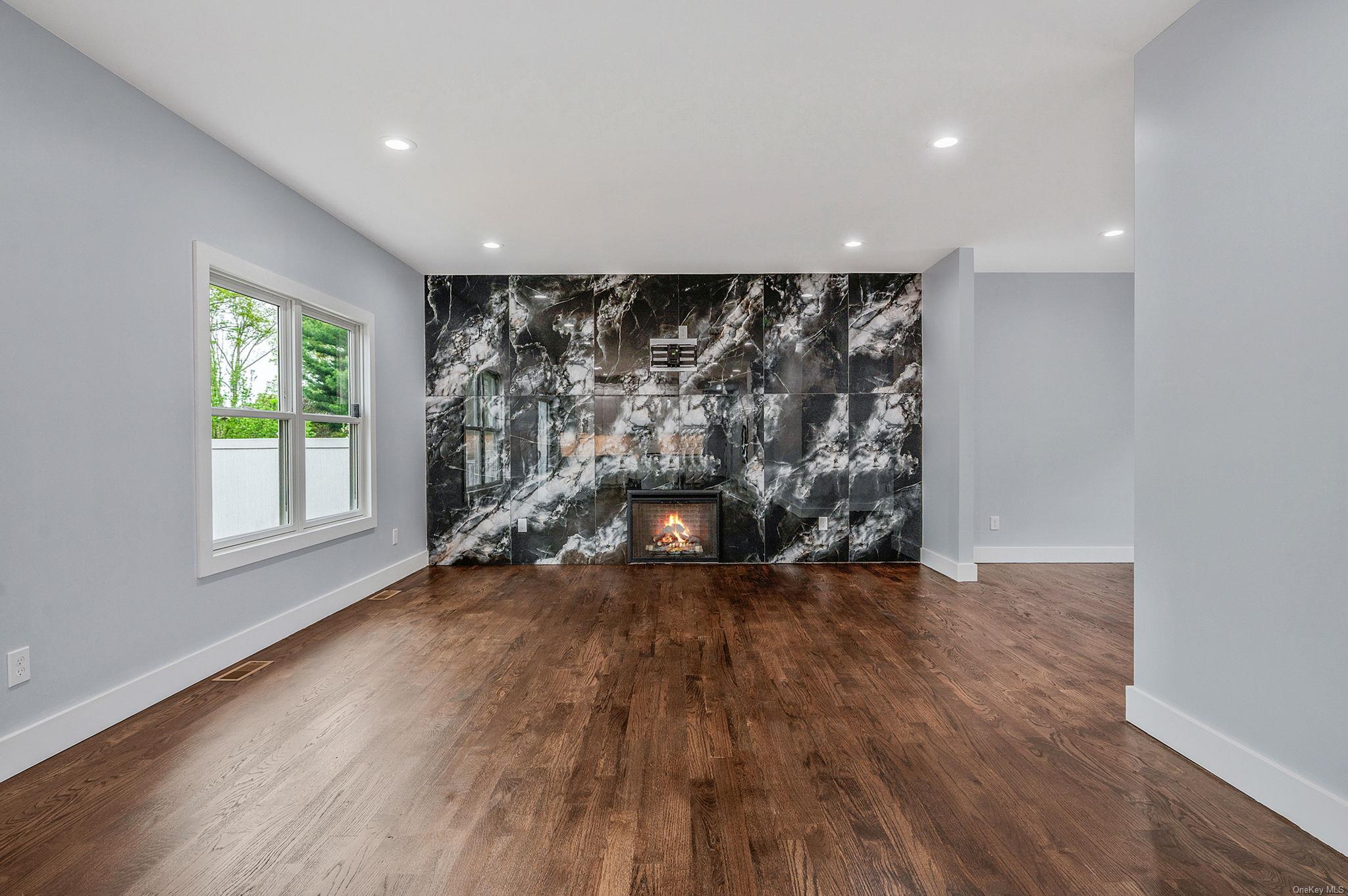 146 Walter Avenue, Hauppauge, New York image 11