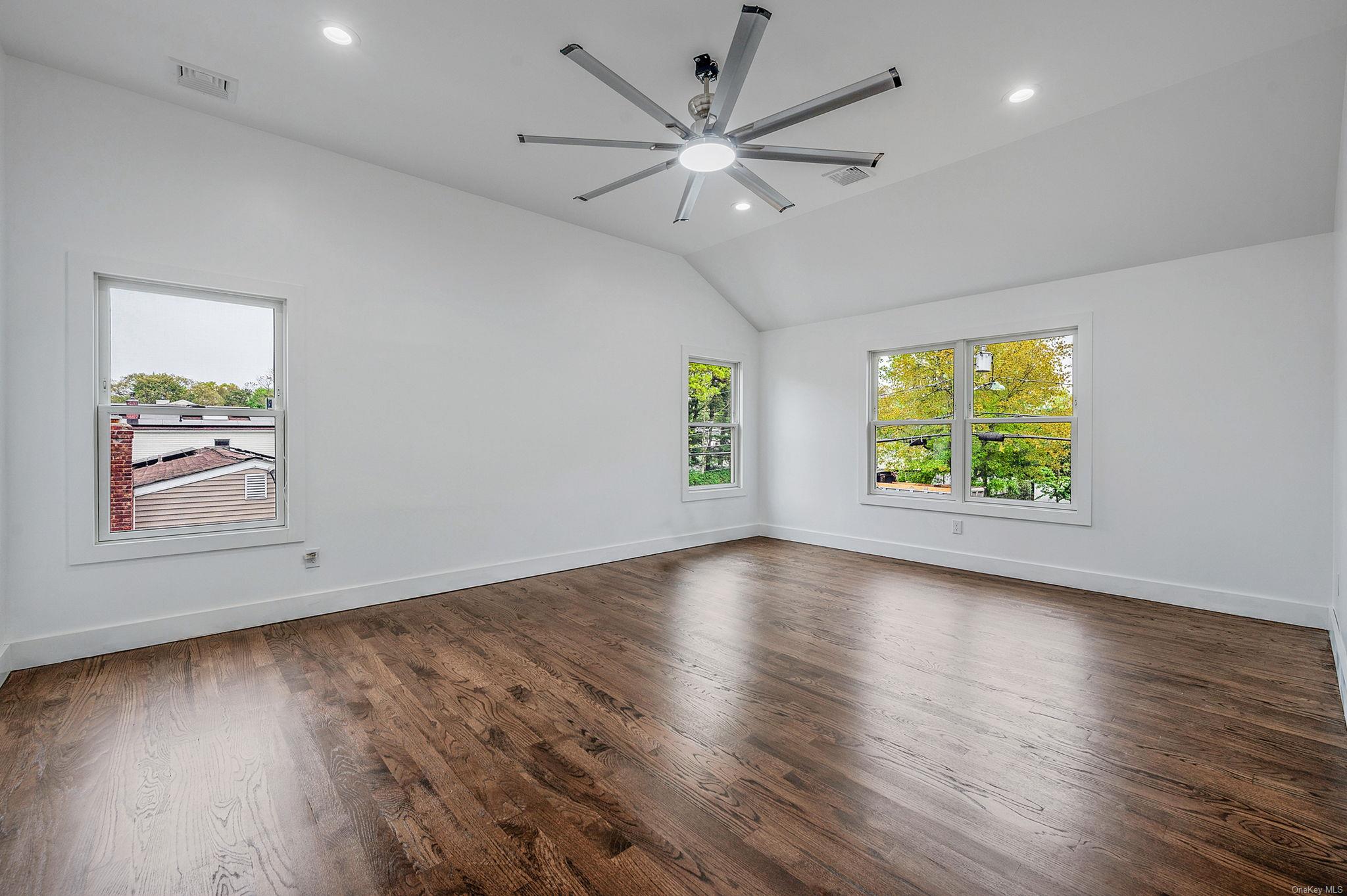 146 Walter Avenue, Hauppauge, New York image 23