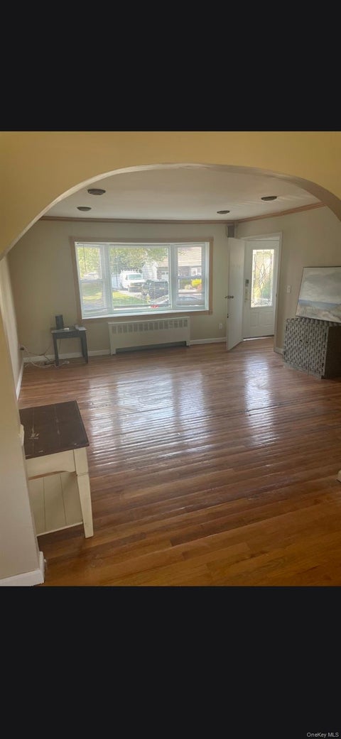 Apartment For Rent - 317 W 14th Street<br/> Suffolk County, Deer Park, NY 11729