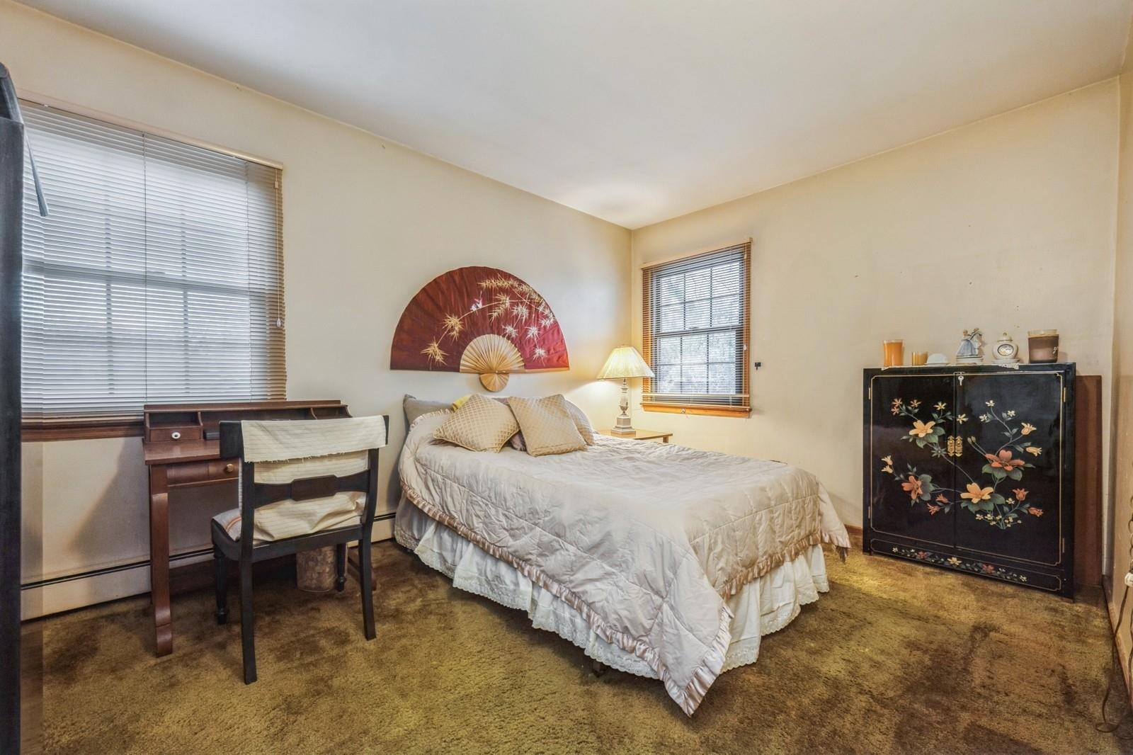 31 Lafayette Avenue, Amityville, New York image 14