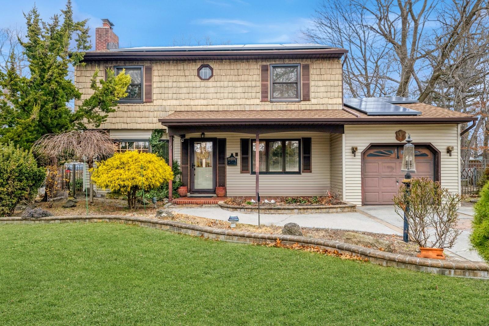 31 Lafayette Avenue, Amityville, New York image 1