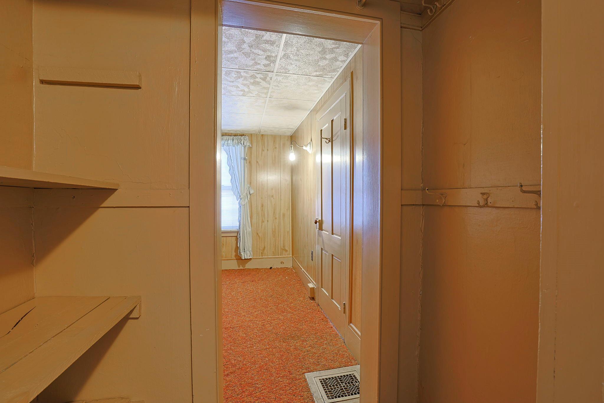 16 Myrtle Avenue, Middletown, New York image 29