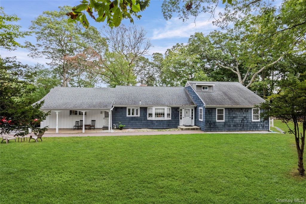 Photo of 477 Gibbs Pond Road, Nesconset, NY 11767 (MLS # 922137)