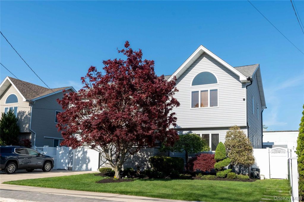 Photo of 671 Tabor Place, East Meadow, NY 11554 (MLS # 996200)