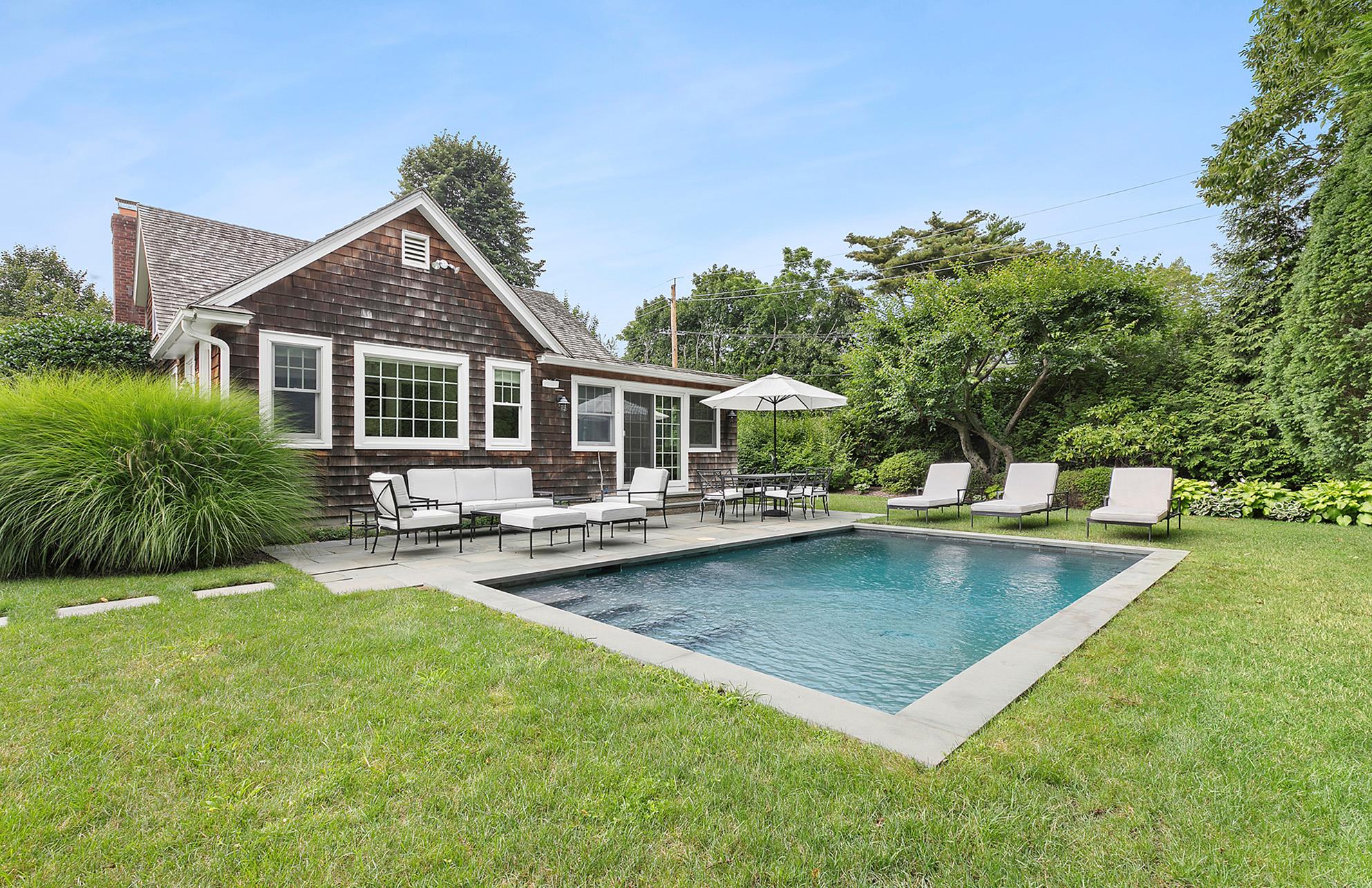 98 Sherrill Road, East Hampton, New York image 1