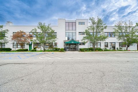 520 Franklin Ave 222 Garden City NY 11530