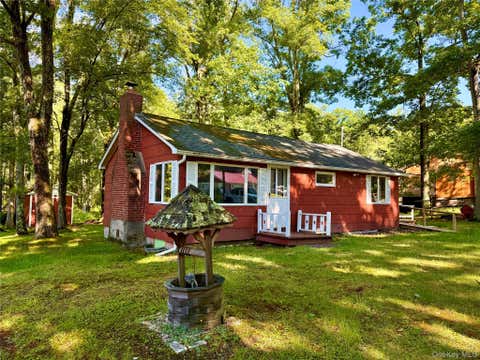 Homes For Sale - 148 Lakeview Drive Road<br/> Sullivan County, Highland Lake, NY 12743