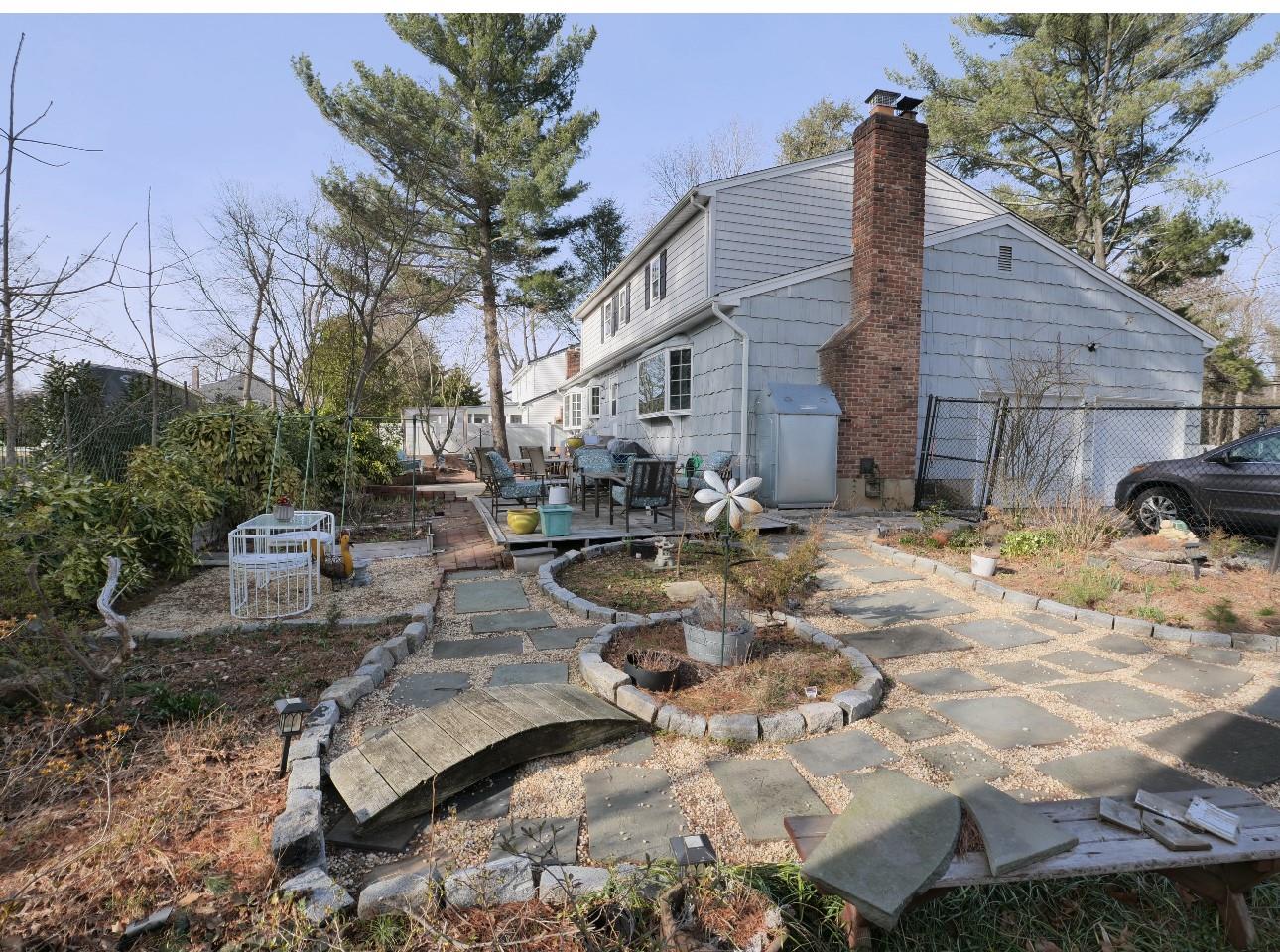 237 Berry Hill Road, Syosset, New York image 11