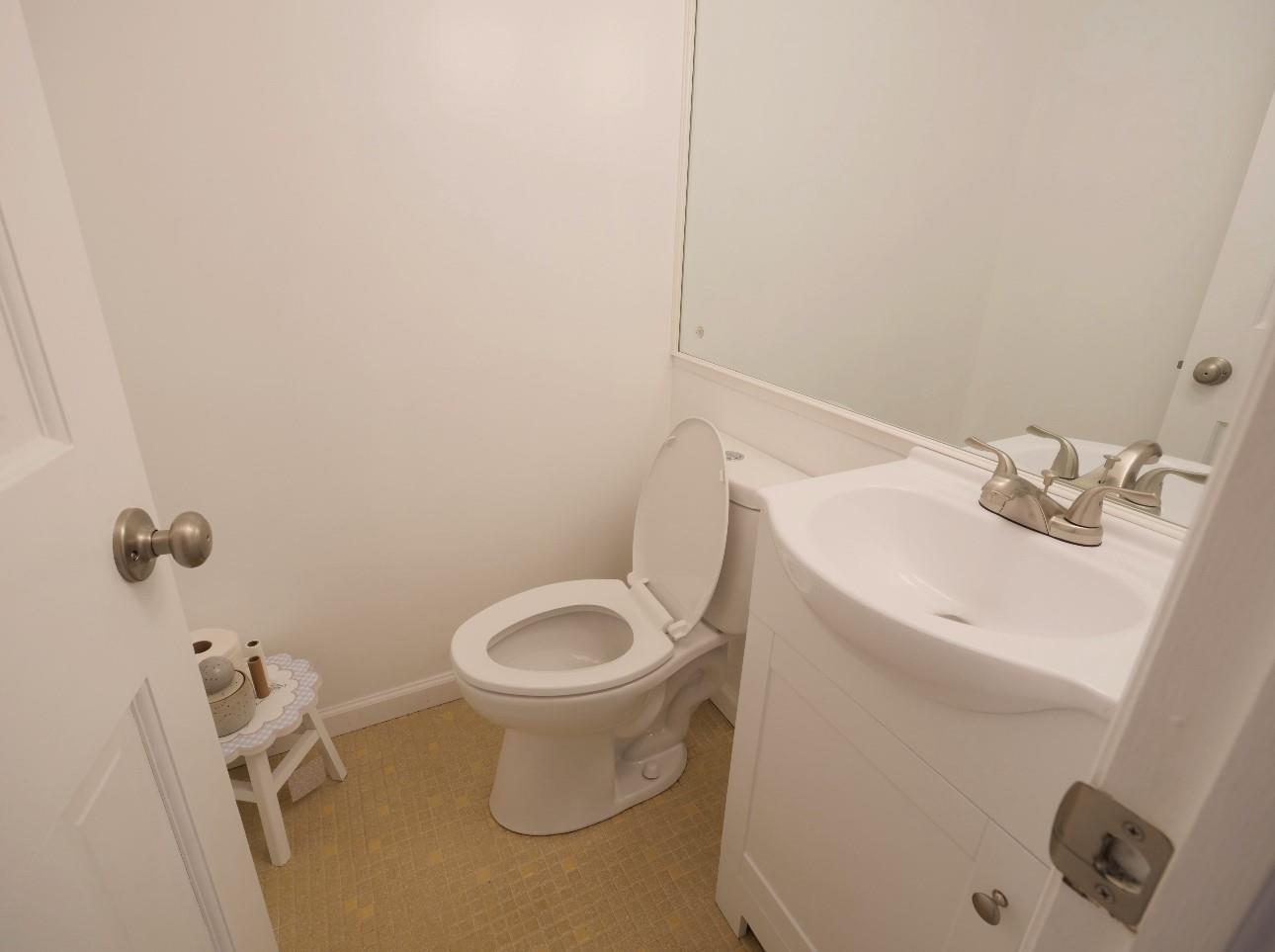 237 Berry Hill Road, Syosset, New York image 17