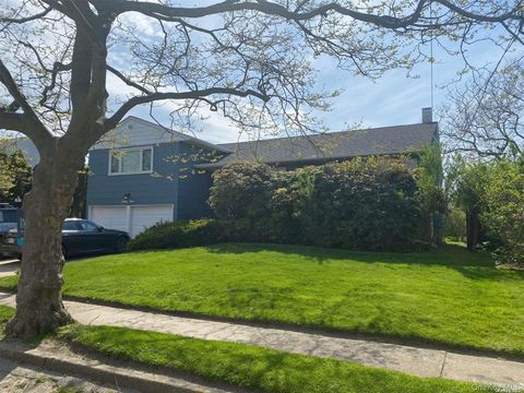 Homes For Rent - 69 Tioga Avenue<br/> Atlantic Beach, NY 11509