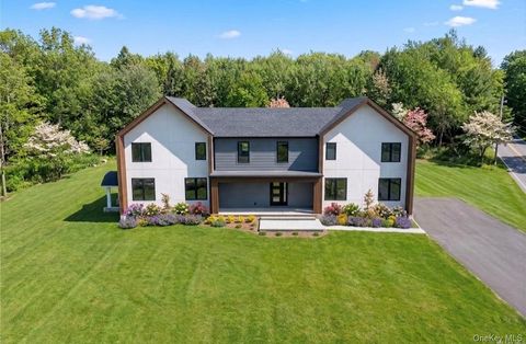Homes For Sale - 14 Warwick Isle Boulevard<br/> Orange County, Pine Island, NY 10969