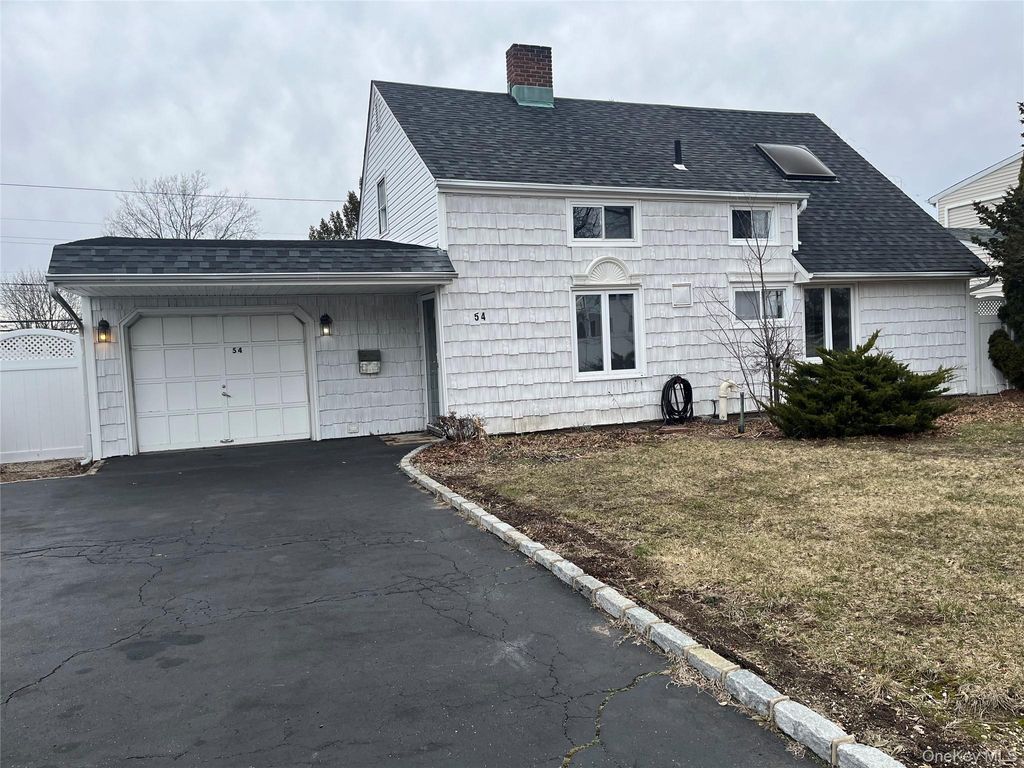 Photo of 54 Ramble Lane, Levittown, NY 11756 (MLS # 971495)