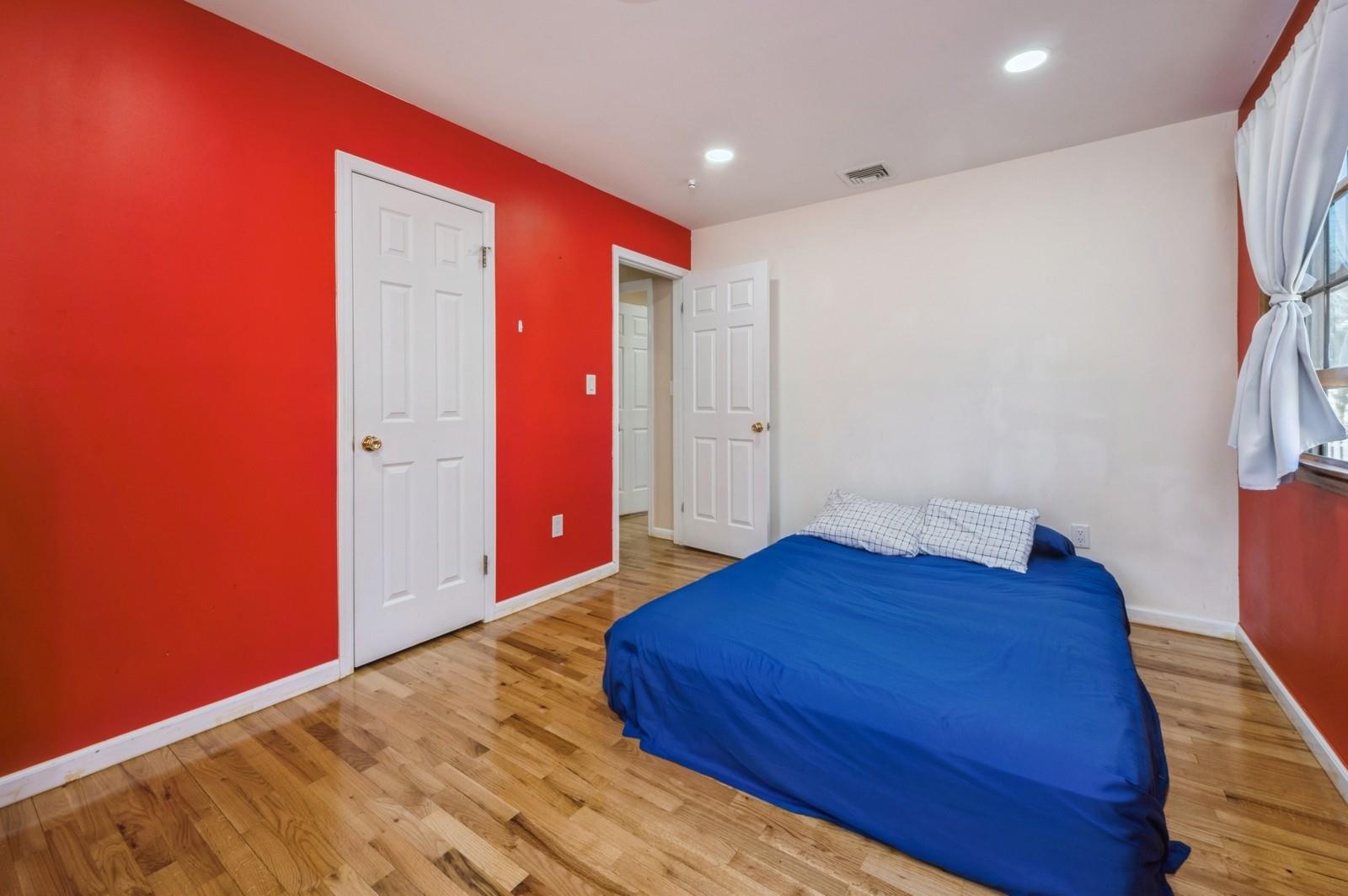 195 S Little Tor Road, New City, New York image 18