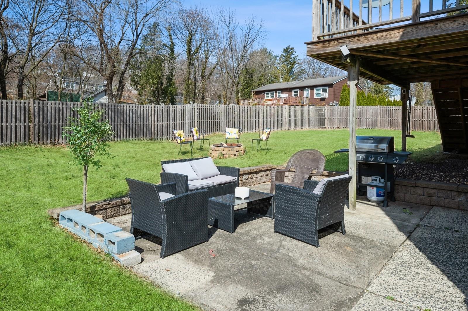 195 S Little Tor Road, New City, New York image 32