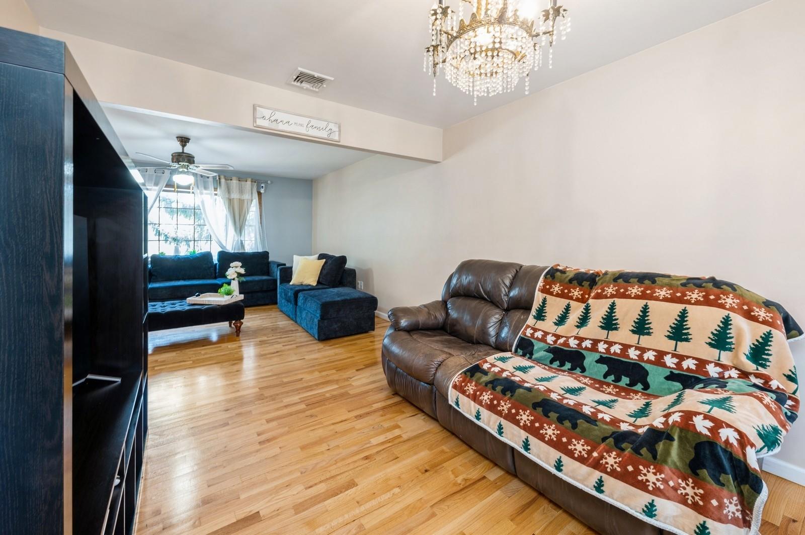 195 S Little Tor Road, New City, New York image 9