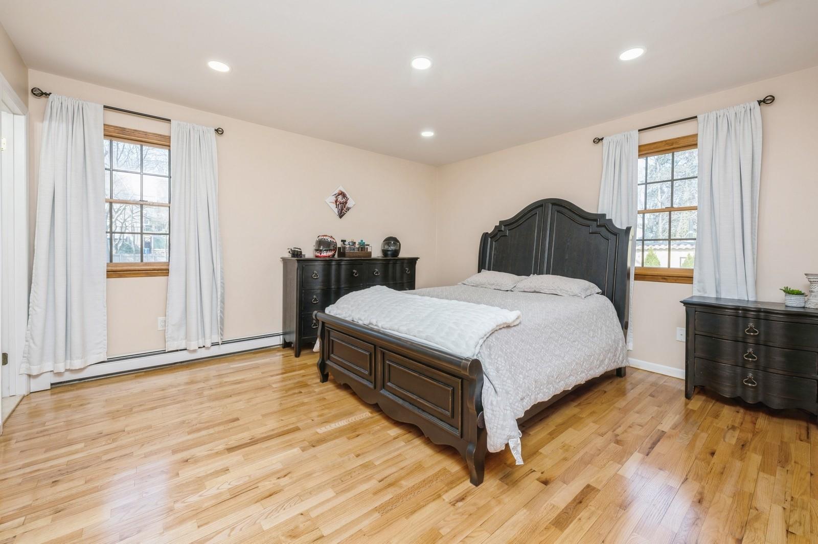 195 S Little Tor Road, New City, New York image 14