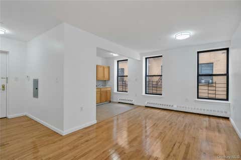 Homes For Sale - 2023 Belmont Avenue #5A<br/> Bronx, NY 10457