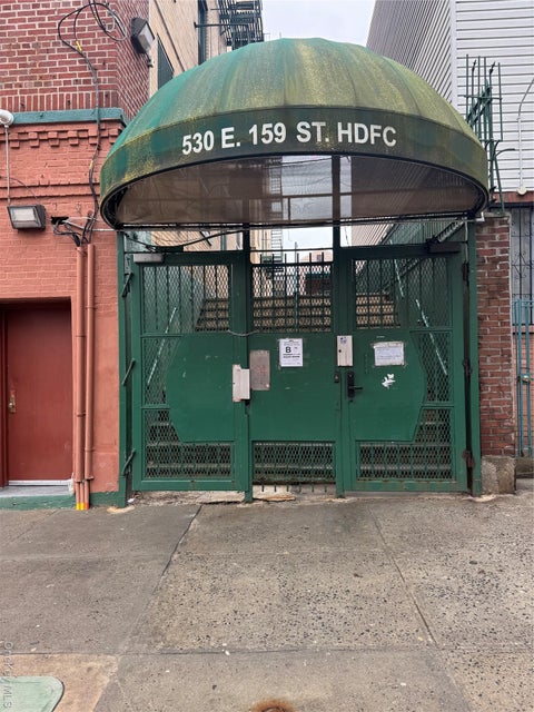 Homes For Sale - 530 159th St #2<br/> Bronx, NY 10451