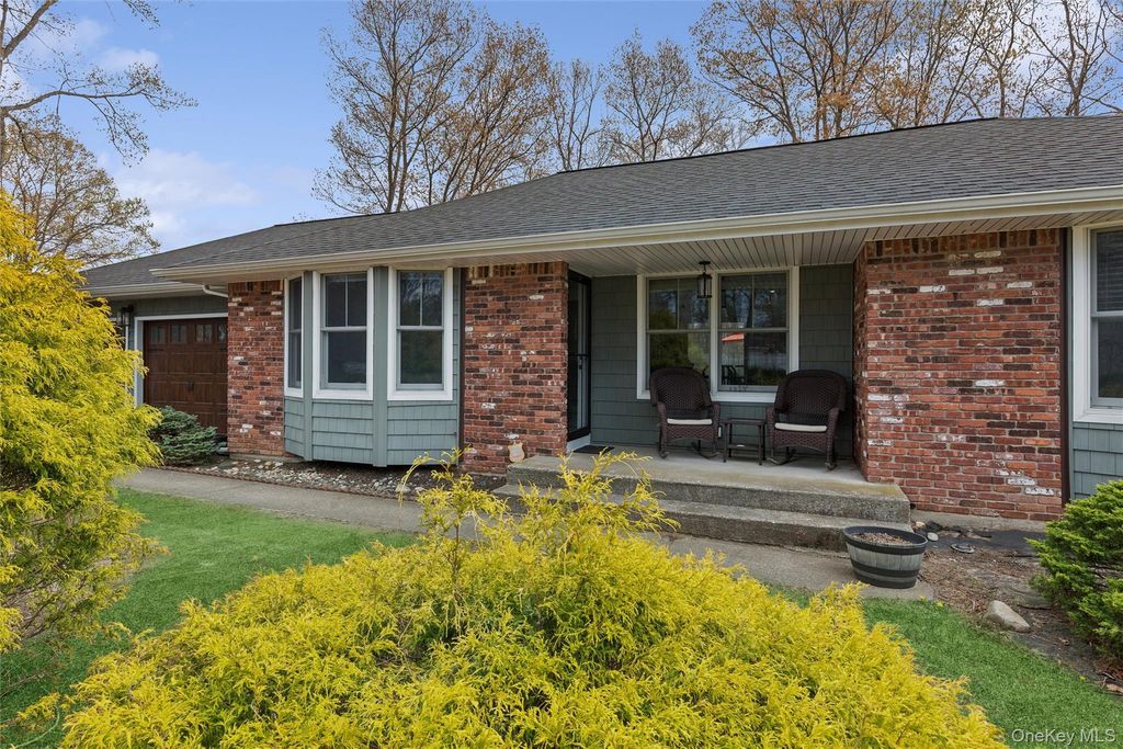 Photo of 61 Griffin Drive, Mount Sinai, NY 11766 (MLS # 988706)