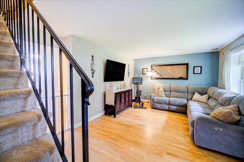7 Sunnybrook Circle